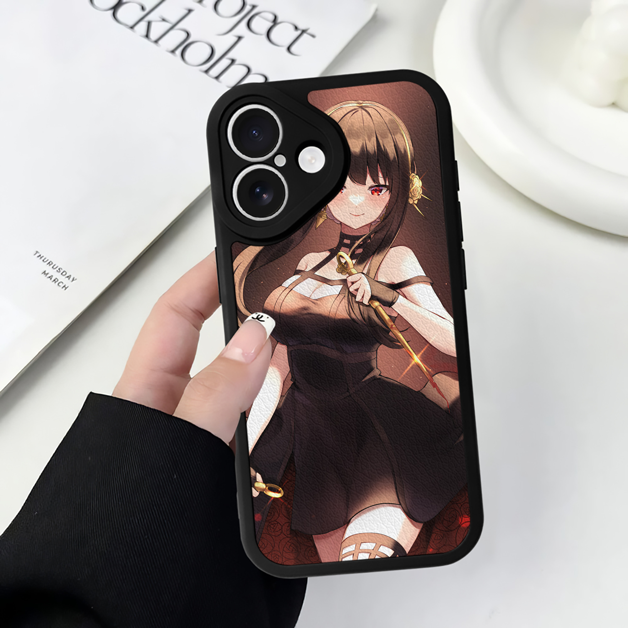 （画像用） SPY×FAMILY间谍家家酒 【iPhone 16シリーズ対応】シリコンスマホケース（レザー調） 材質：シリコン